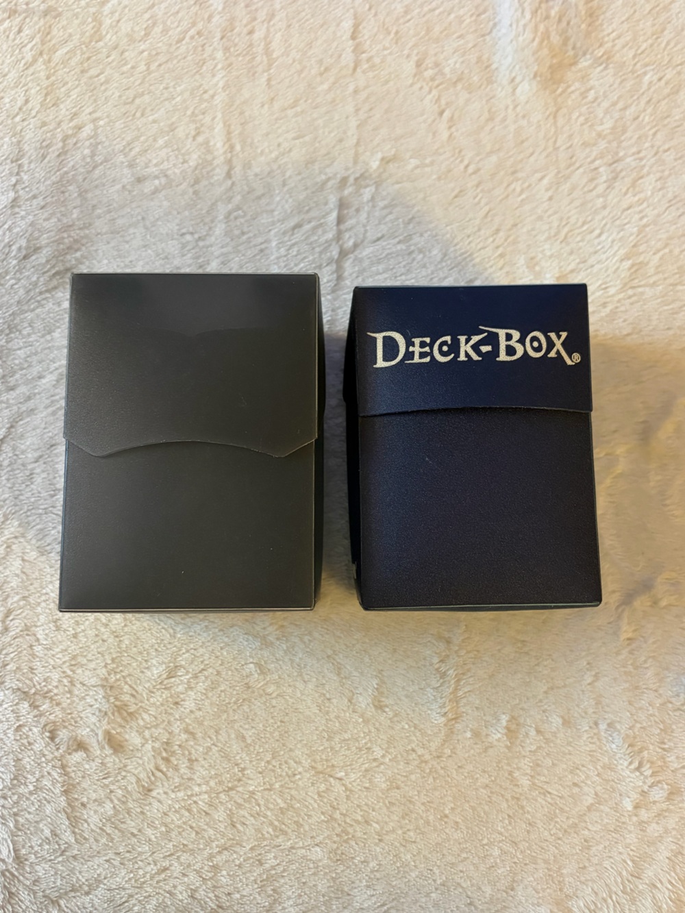 Ultra Pro Deck Box Azul & Unbranded Deck Box Grey
